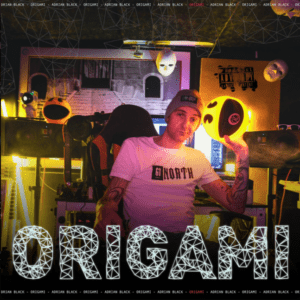 BANG! BANG! ADRIAN BLACK SKŁADA ORIGAMI I ZAPRASZA DO SWOJEGO KOSMICZNEGO ŚWIATA!