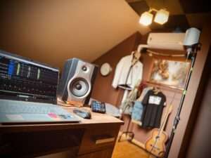 NAGRYWANIE SWOJEJ MUZYKI W STUDIO PIOTRKÓW TRYBUNALSKI